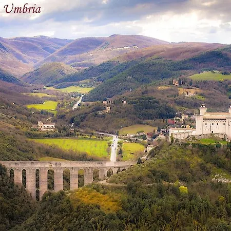 By Casamerina, With Indoor And Outdoor Pool Near Todi